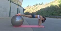 plancha delantera de fitball
